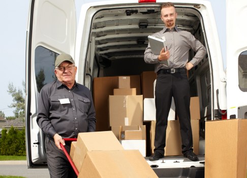 Careful packing and storage for valuable household items in Knightsbridge