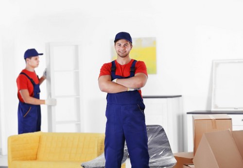 Secure short-term storage service for Knightsbridge homes during a move