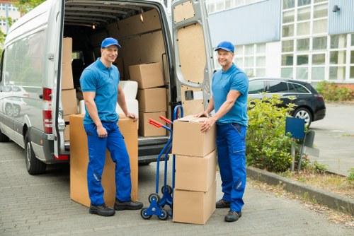 Local storage support for property moves and renovations in Knightsbridge